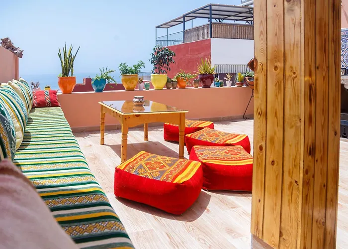 Atlantic Vibes Surf Hostel